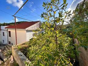 Thumbnail von Haus (zur Renovierung) mit Terrasse und schönem Meerblick