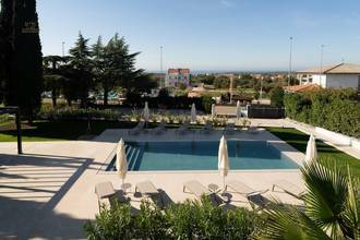 Thumbnail von Luxuriöse Maisonettewohnung mit Meerblick und Community-Pool