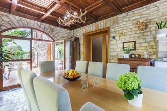 Thumbnail von Hochwertige Steinvilla mit Pool in Medulin