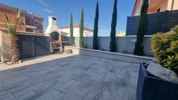 Thumbnail von Moderne Doppelhaushälfte mit Pool in Crikvenica