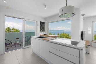 Thumbnail von Moderne Villa mit erstklassiger Einrichtung und Swimmingpool in Panorama-Lage, Region Rabac / Labin