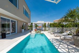 Thumbnail von Moderne Villa mit erstklassiger Einrichtung und Swimmingpool in Panorama-Lage, Region Rabac / Labin