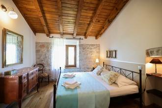 Thumbnail von Traditionelles Steinhaus in ruhiger Lage mit schönem Meerblick und Pool, Region Starigrad Paklenica