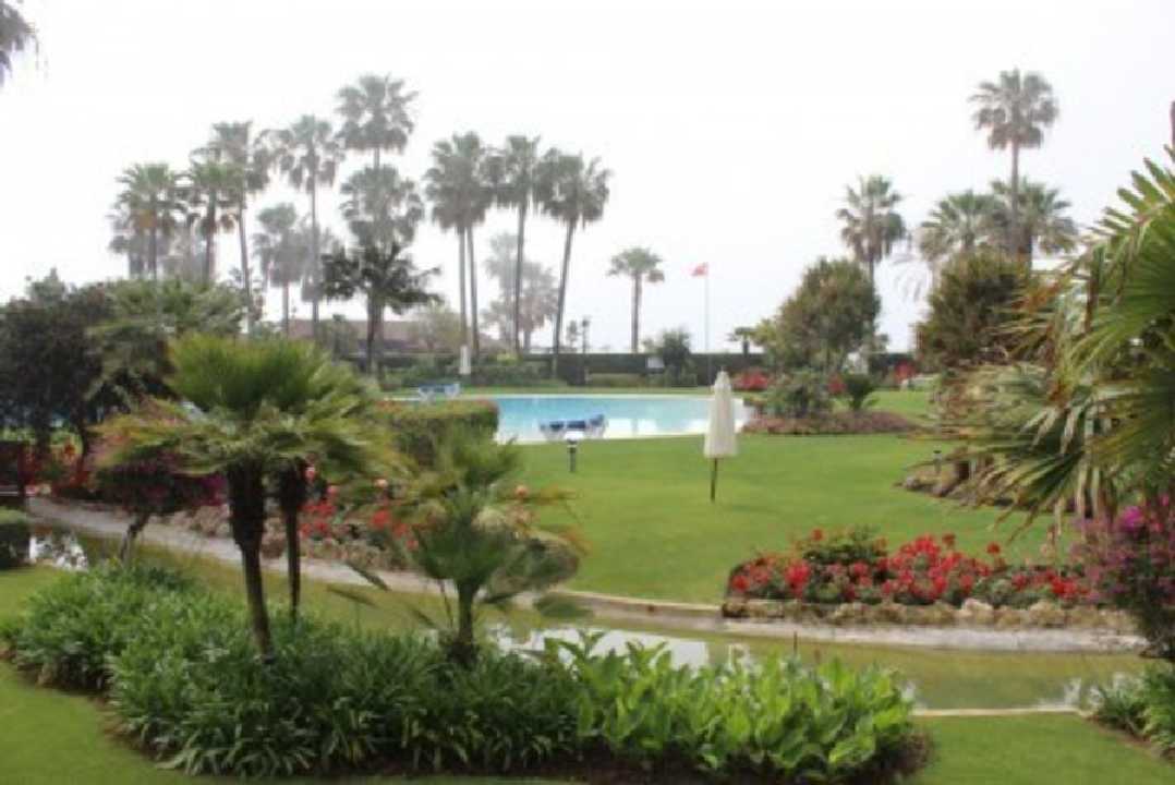 Luxus-Wohnung in Puerto Banus R2482025 