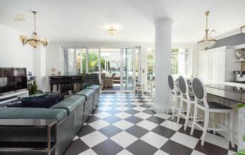 Thumbnail von Harika bir konumda havuzlu olağanüstü villa