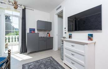 Thumbnail von Harika bir konumda havuzlu olağanüstü villa