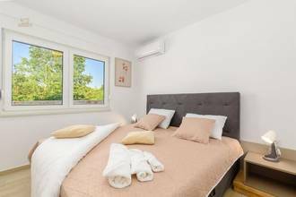 Thumbnail von Schönes Einfamilienhaus mit Pool in ruhiger Lage Istriens