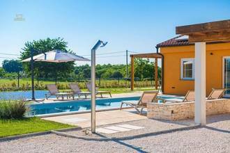 Thumbnail von Schönes Einfamilienhaus mit Pool in ruhiger Lage Istriens