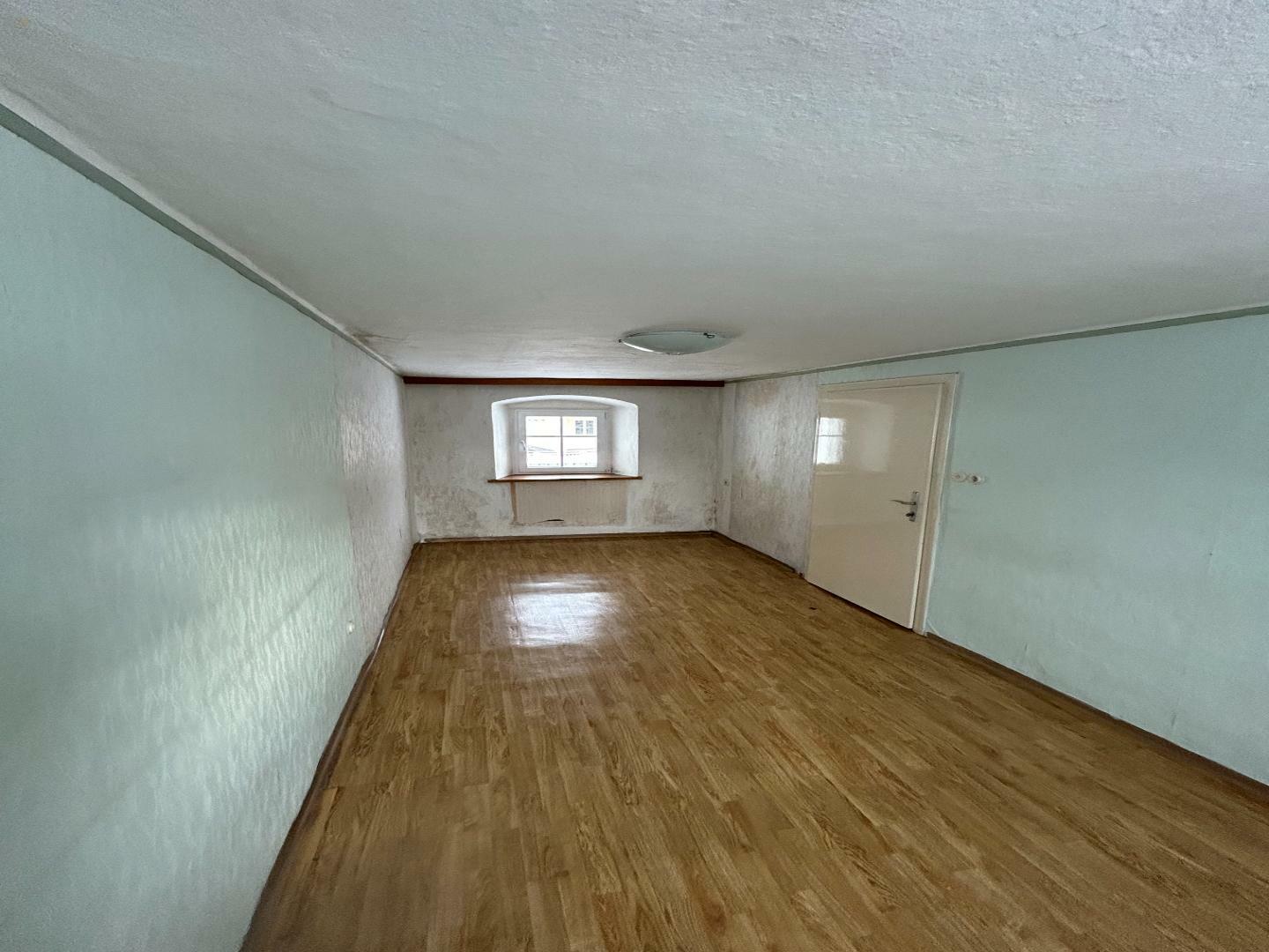 Thumbnail von Casa histórica con potencial y terreno en espera de desarrollo agrícola (procedimiento de oferta)