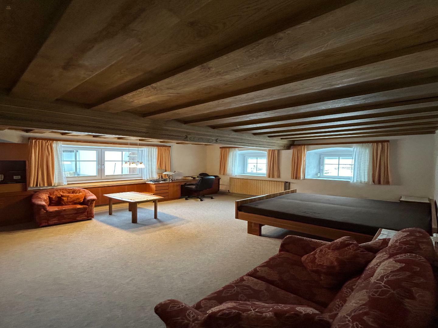 Thumbnail von Casa histórica con potencial y terreno en espera de desarrollo agrícola (procedimiento de oferta)