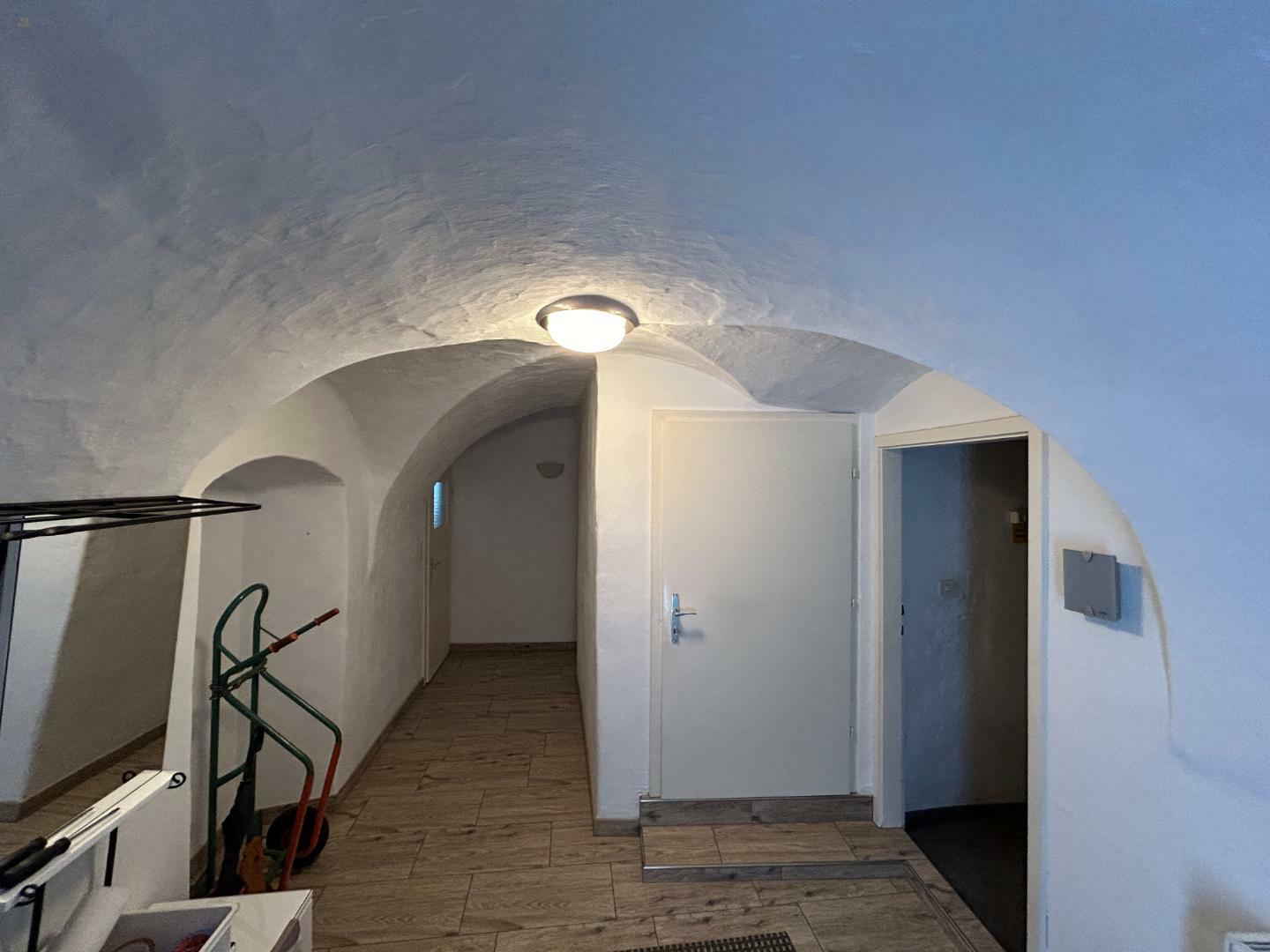 Thumbnail von Casa histórica con potencial y terreno en espera de desarrollo agrícola (procedimiento de oferta)