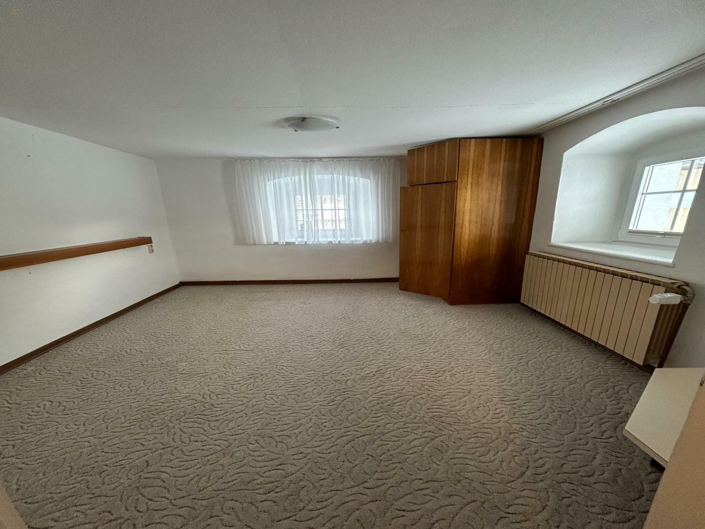 Thumbnail von Casa histórica con potencial y terreno en espera de desarrollo agrícola (procedimiento de oferta)