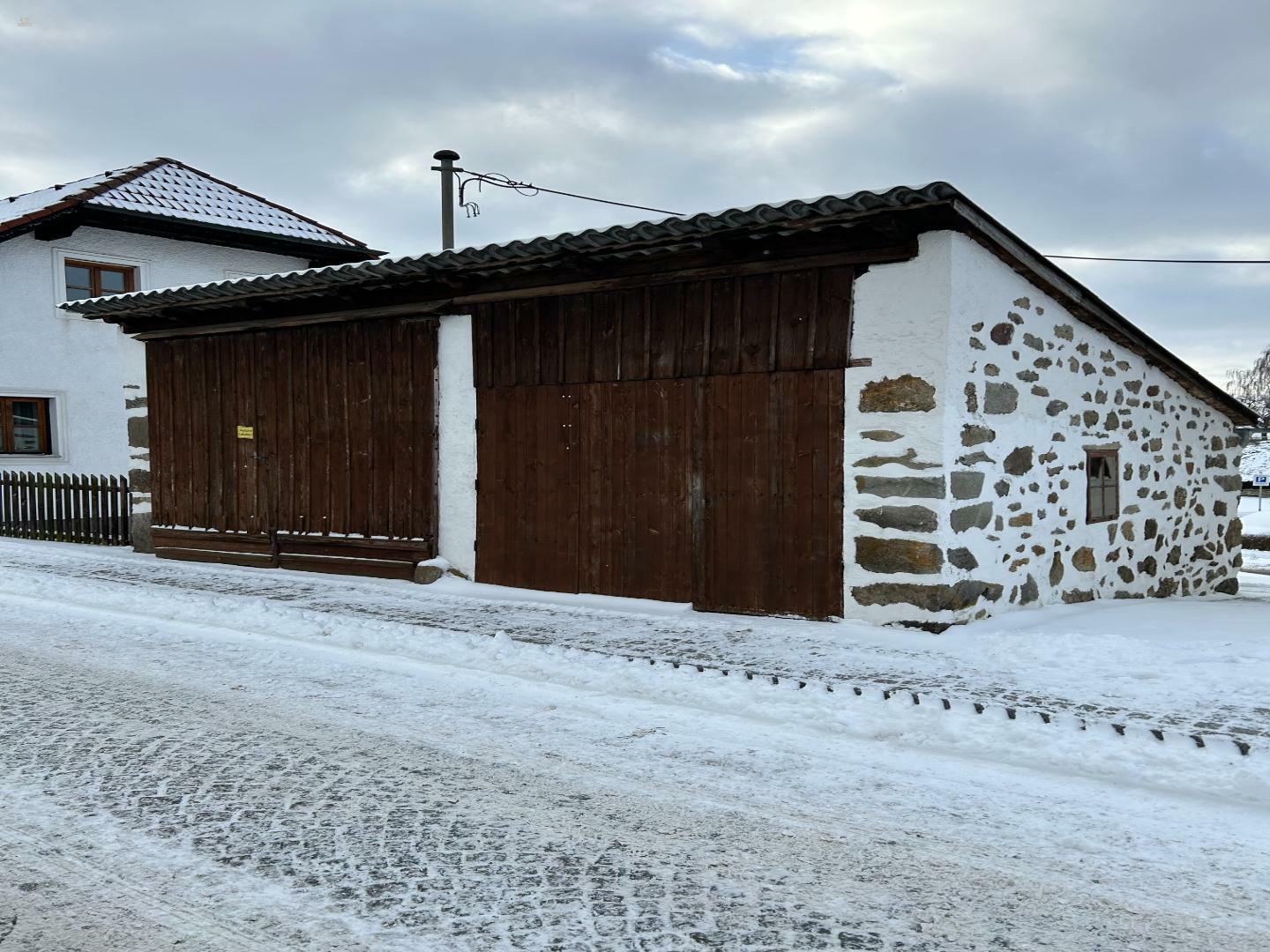 Thumbnail von Casa histórica con potencial y terreno en espera de desarrollo agrícola (procedimiento de oferta)