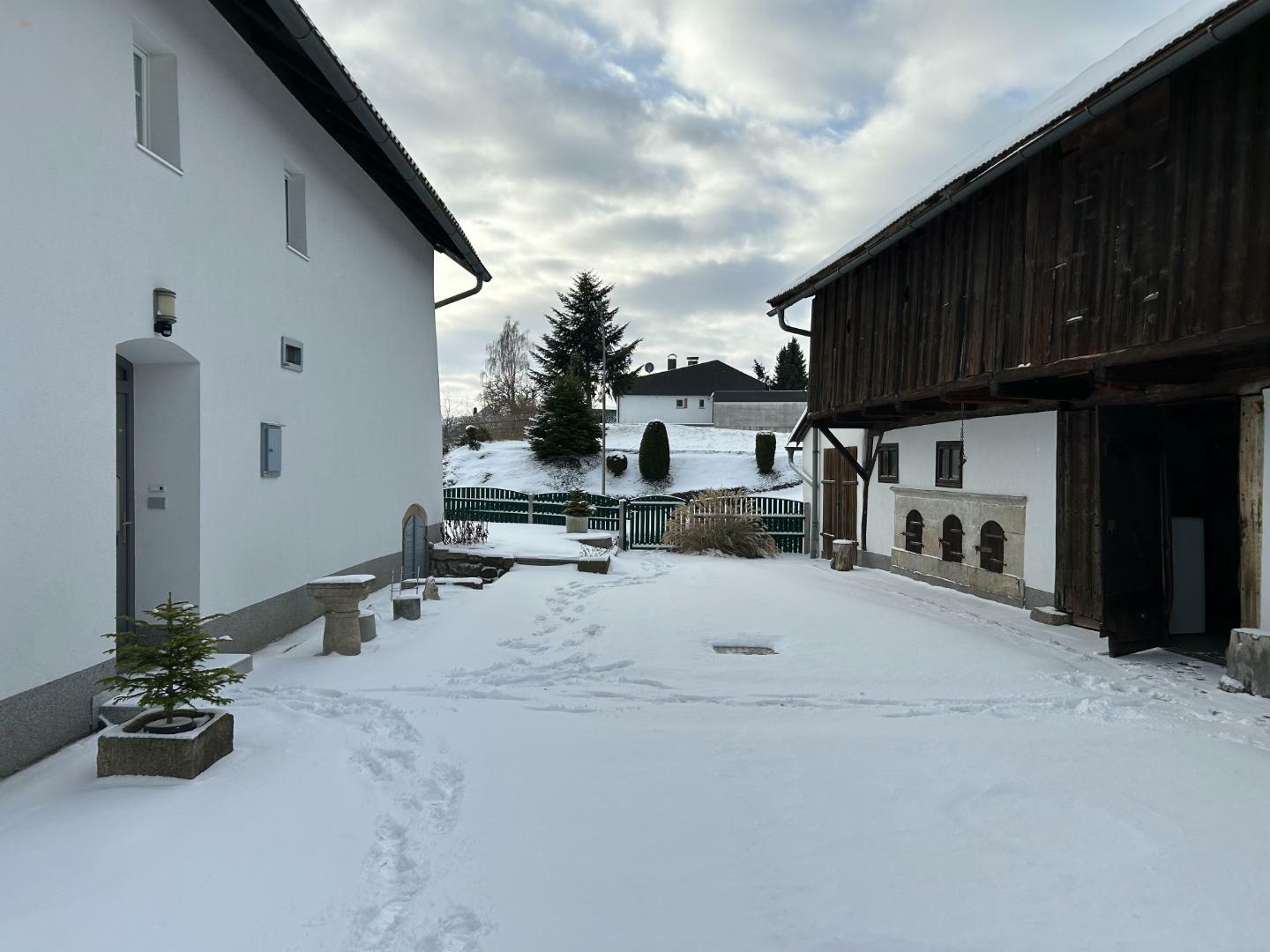 Thumbnail von Casa histórica con potencial y terreno en espera de desarrollo agrícola (procedimiento de oferta)