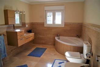 Thumbnail von villa for sale in - El Paraiso