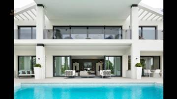 Thumbnail von villa for sale in - Nueva Andalucia