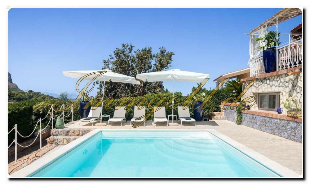 Immogold Mediterrane Villa, in bevorzugter Lage, nahe am Meer