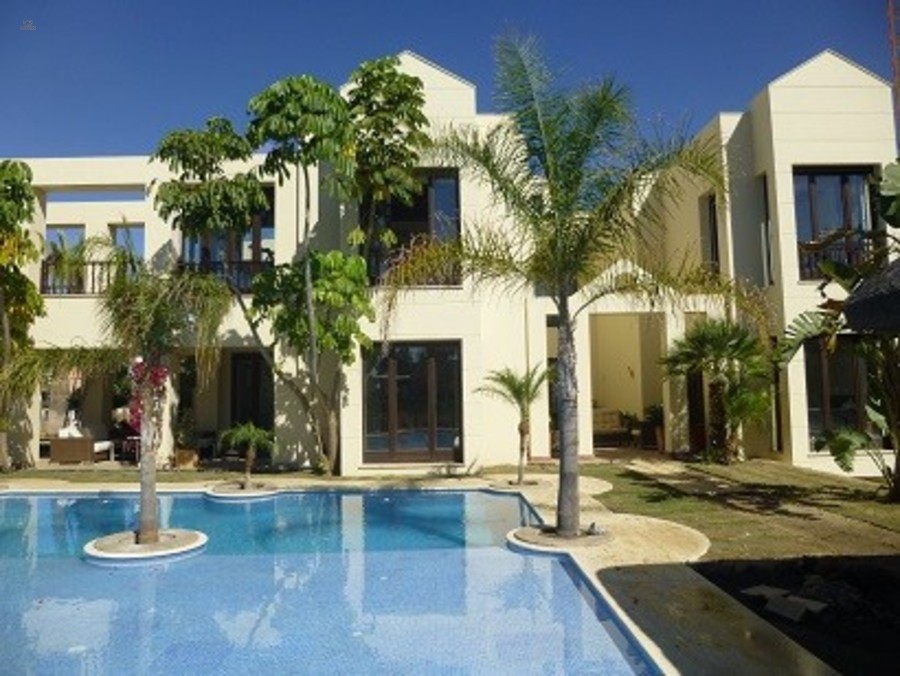 	 villa for sale in - Bahia de Marbella 