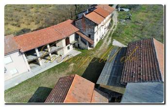 Thumbnail von Kompletter Weiler mit mehreren Bauwerken in ruhiger Lage