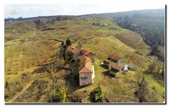 Thumbnail von Kompletter Weiler mit mehreren Bauwerken in ruhiger Lage