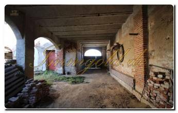 Thumbnail von Immogold ehemaliges Klosteranwesen mit zwei Klöstern zu renovieren