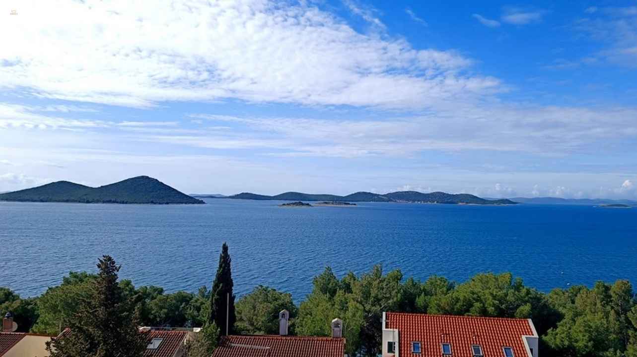 Luxuriöse Appartements mit Meerblick in Drage, Region Pakostane