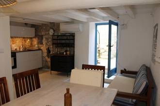 Thumbnail von Traditionelles Steinhaus mit Meerblick