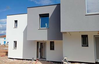 Thumbnail von Neue Doppelhaushälfte mit Swimmingpool und Meerblick