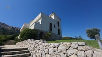 Thumbnail von Großzügiges Mehrfamilienhaus mit Meerblick in Baska, Insel Krk