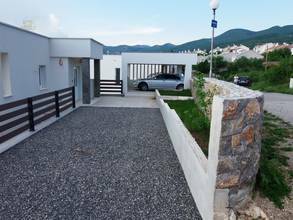 Thumbnail von Modernes Einfamilienhaus mit Meerblick in Klenovica