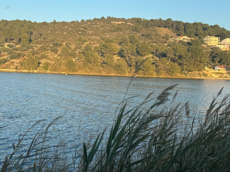 Thumbnail von Großes Baugrundstück in traumhafter Lage in der 1. Reihe