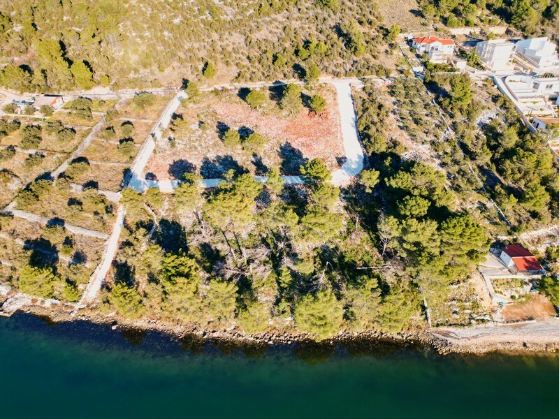 Thumbnail von Großes Baugrundstück in traumhafter Lage in der 1. Reihe