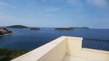 Thumbnail von Villa mit 9 Appartements in außergewöhnlich schöner Lage am Meer