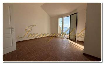 Thumbnail von Aparte Neubau-Villa mit Meerblick und Grundstück.