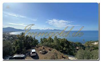 Thumbnail von Aparte Neubau-Villa mit Meerblick und Grundstück.