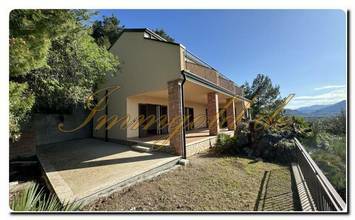 Thumbnail von Aparte Neubau-Villa mit Meerblick und Grundstück.