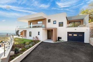 Thumbnail von Villa de designer de haute qualité avec vue panoramique sur la mer, région de Hreljin