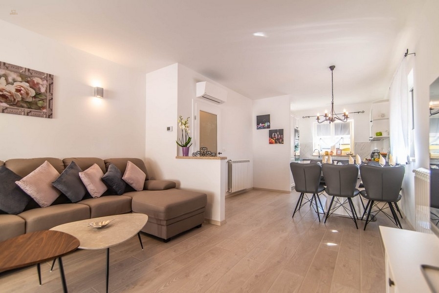 Thumbnail von Mediterrane Villa mit Pool und Sommerküche, Region Porec