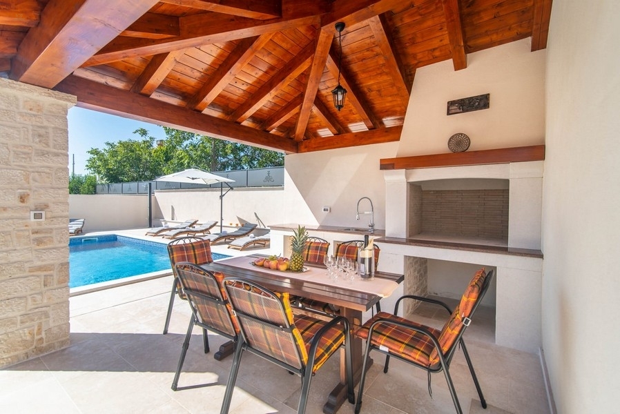 Thumbnail von Mediterrane Villa mit Pool und Sommerküche, Region Porec