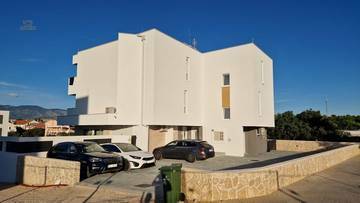 Thumbnail von Neubau Appartement mit Meerblick in Novalja