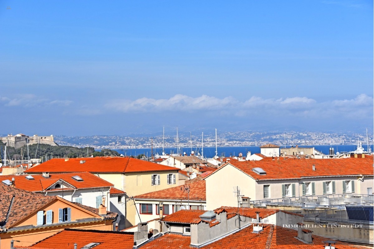 Thumbnail von immobilien-lindstedt.de / ATTRAKTIVE DACHGESCHOSSWOHNUNG MIT UNVERWECHSELBAREM MEERBLICK!