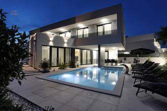 Thumbnail von Exklusive und hochwertige Villa mit Pool in Nin, Region Zadar