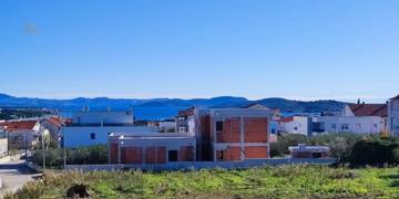 Thumbnail von Moderne Villa mit Pool und Meerblick
