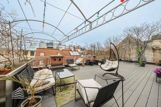 Thumbnail von スターウォッチパークの近くにある4ユニットの完全に改装された家と未完成の屋根裏部屋