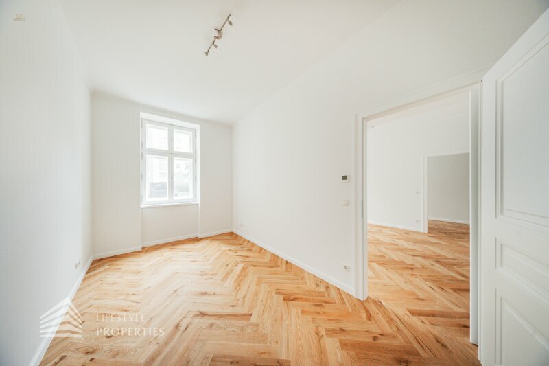 Thumbnail von Wunderschöne 3-Zimmer Altbauwohnung im EG, Erstbezug!