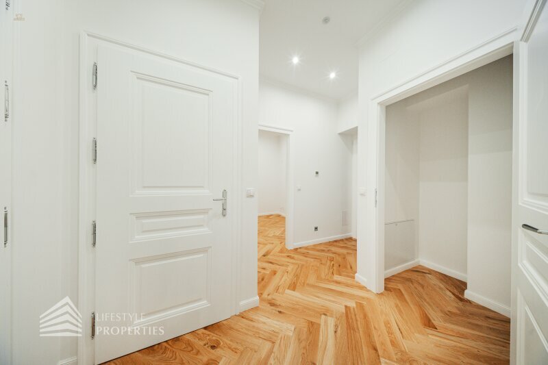 Thumbnail von Wunderschöne 3-Zimmer Altbauwohnung im EG, Erstbezug!