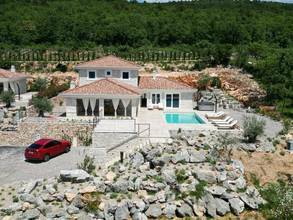 Thumbnail von Mediterrane Villa mit Swimmingpool und Meerblick