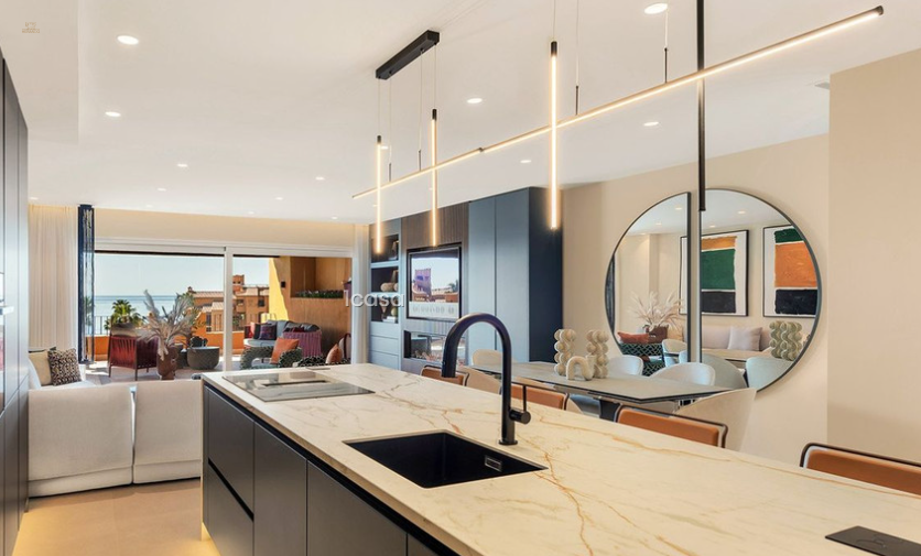 Thumbnail von 4 Bedroom Apartment - Middle Floor For Sale In New Golden Mile