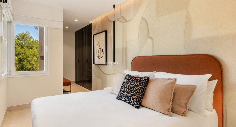 Thumbnail von 4 Bedroom Apartment - Middle Floor For Sale In New Golden Mile