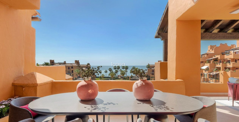 Thumbnail von 4 Bedroom Apartment - Middle Floor For Sale In New Golden Mile